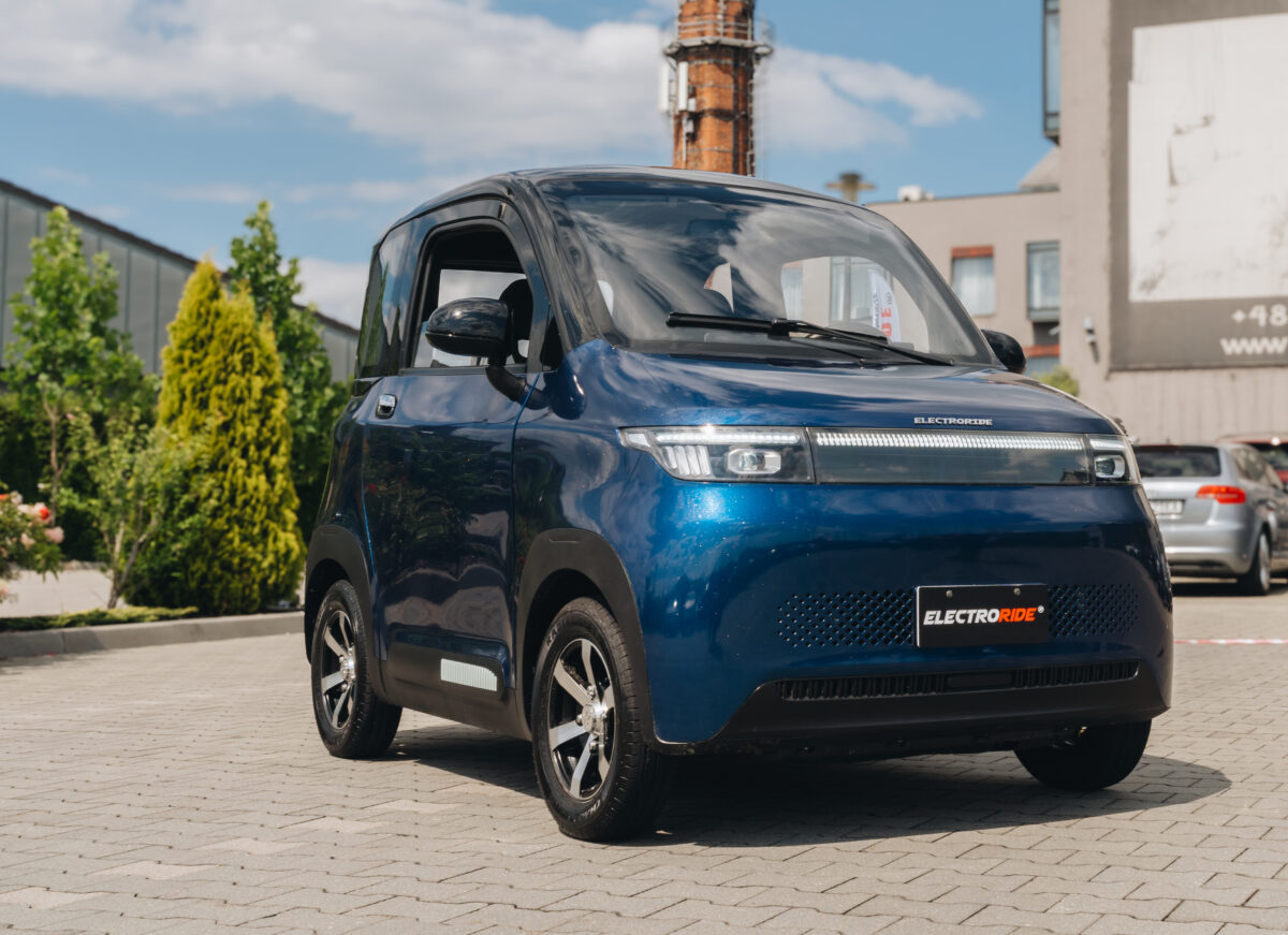 Czterokołowiec zabudowany Futuri 4 new
